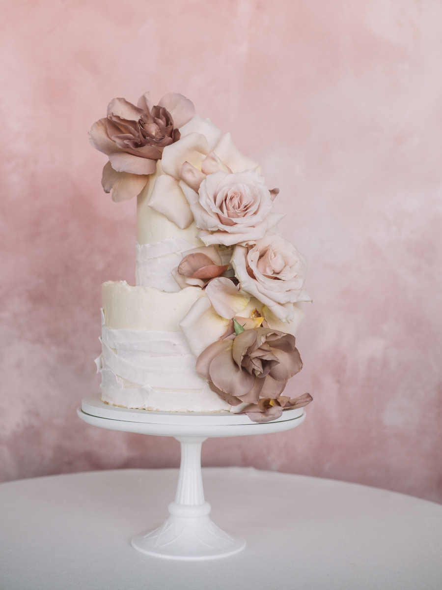 Modern Wedding Cake by Mijji Cakes